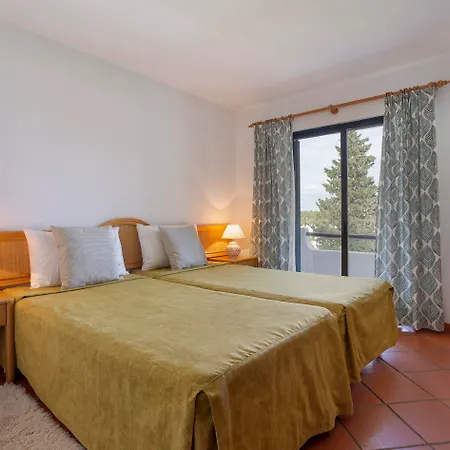 Clube Garden Village Курортний комплекс Албуфейра