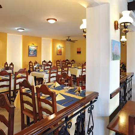 Clube Garden Village Курортний комплекс 4*