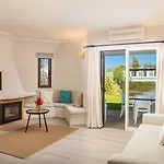 Clube Garden Village Resort