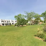 Clube Garden Village Resort