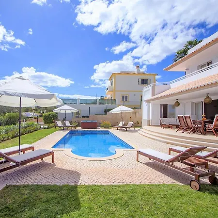 منتجع Clube Garden Village البوفيرا