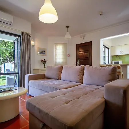 Clube Garden Village 4* 알부페이라