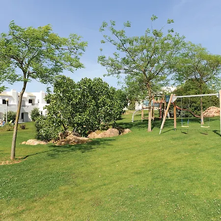 度假村 Clube Garden Village 4*
