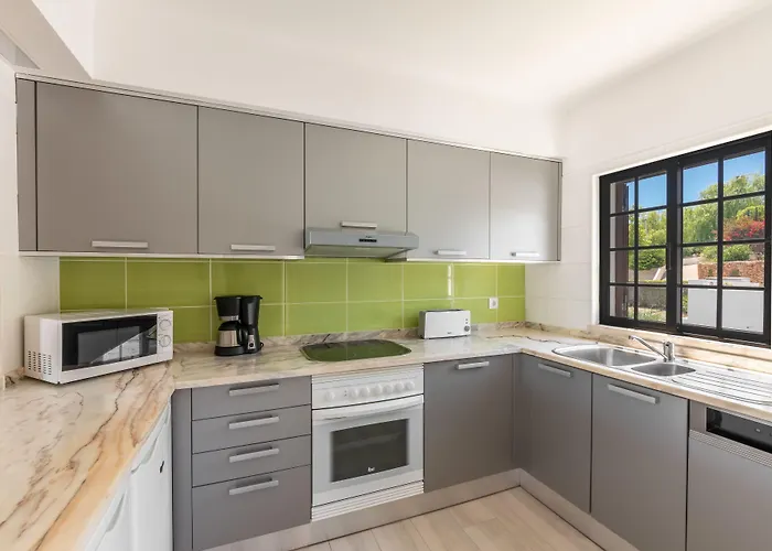 Clube Garden Village 4*